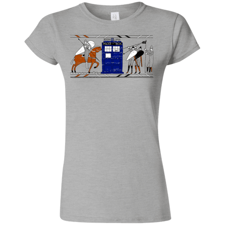 T-Shirts Sport Grey / S Nocens Lupus Tardis in the Bayeux Tapestry Junior Slimmer-Fit T-Shirt