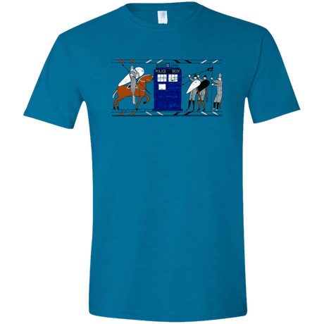 T-Shirts Antique Sapphire / S Nocens Lupus Tardis in the Bayeux Tapestry Men's Semi-Fitted Softstyle