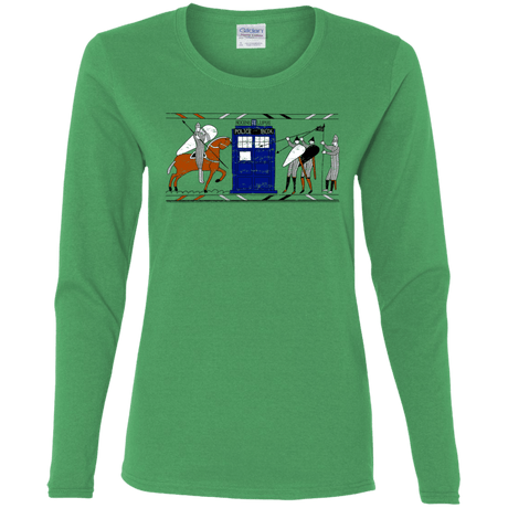 T-Shirts Irish Green / S Nocens Lupus Tardis in the Bayeux Tapestry Women's Long Sleeve T-Shirt