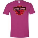 T-Shirts Antique Heliconia / S Upside Down Men's Semi-Fitted Softstyle