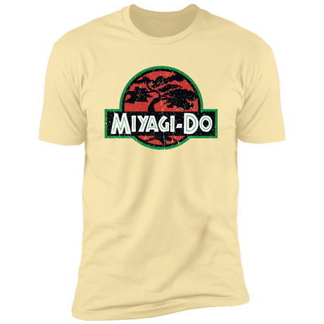 T-Shirts Banana Cream / S Bonsai Park Men's Premium T-Shirt