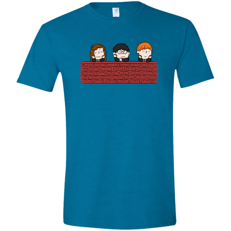 T-Shirts Antique Sapphire / S Brick Wall Men's Semi-Fitted Softstyle