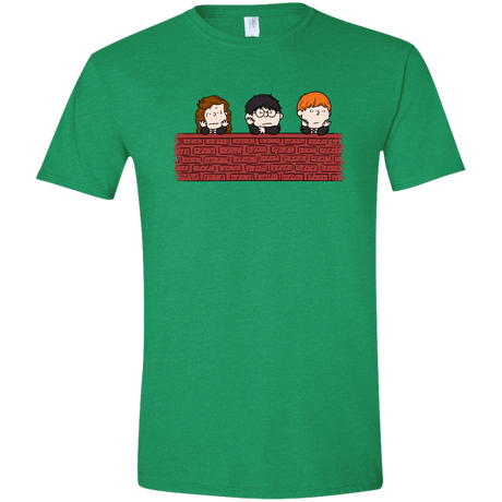 T-Shirts Heather Irish Green / S Brick Wall Men's Semi-Fitted Softstyle
