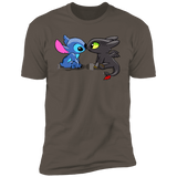 T-Shirts Warm Grey / S Dragon and Alien Kiss Men's Premium T-Shirt