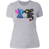T-Shirts Heather Grey / S Dragon and Alien Kiss Women's Premium T-Shirt