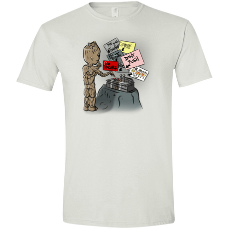 T-Shirts White / X-Small Groot No Touch Men's Semi-Fitted Softstyle