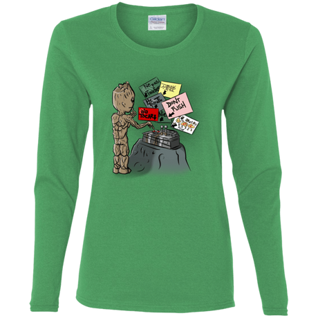 T-Shirts Irish Green / S Groot No Touch Women's Long Sleeve T-Shirt