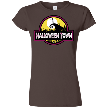 T-Shirts Dark Chocolate / S Halloween Town Junior Slimmer-Fit T-Shirt