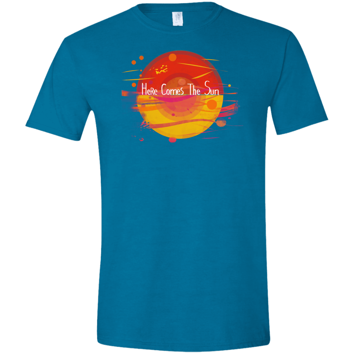 T-Shirts Antique Sapphire / S Here Comes The Sun (1) Men's Semi-Fitted Softstyle