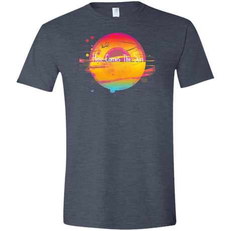 T-Shirts Heather Navy / S Here Comes The Sun (2) Men's Semi-Fitted Softstyle