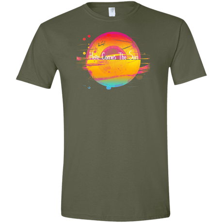 T-Shirts Military Green / S Here Comes The Sun (2) Men's Semi-Fitted Softstyle