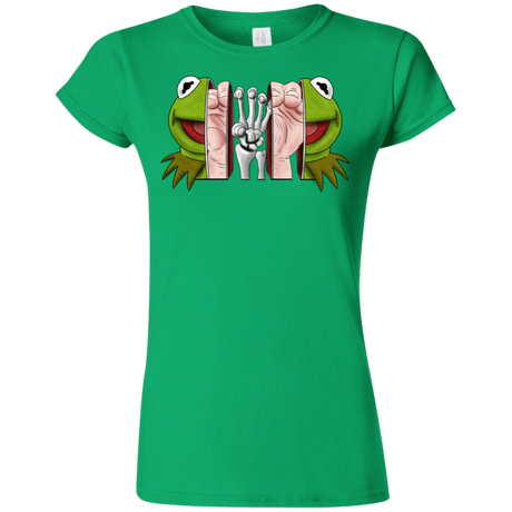 T-Shirts Irish Green / S Inside the Frog Junior Slimmer-Fit T-Shirt