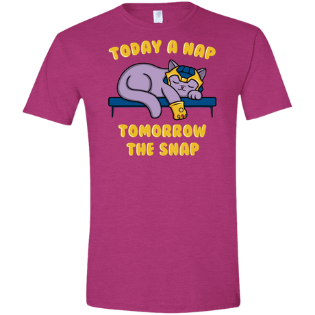 T-Shirts Antique Heliconia / S Kitthanos Men's Semi-Fitted Softstyle