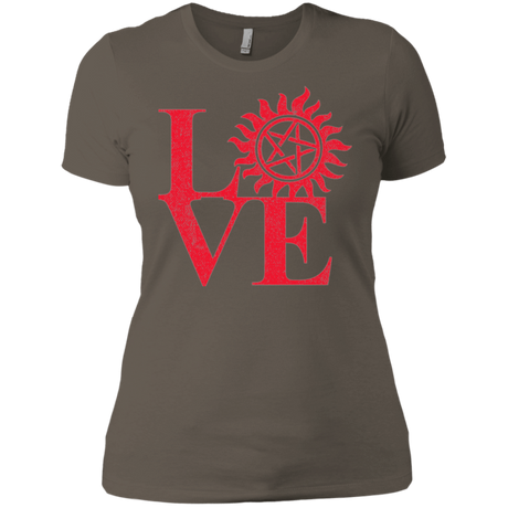 T-Shirts Warm Grey / X-Small Love Hunting Women's Premium T-Shirt
