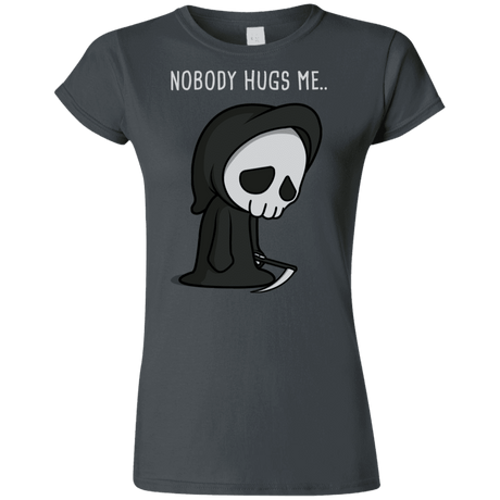 T-Shirts Charcoal / S Nobody Hugs Me Junior Slimmer-Fit T-Shirt