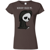 T-Shirts Dark Chocolate / S Nobody Hugs Me Junior Slimmer-Fit T-Shirt