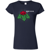 T-Shirts Navy / S Nobody Kiss Me Junior Slimmer-Fit T-Shirt