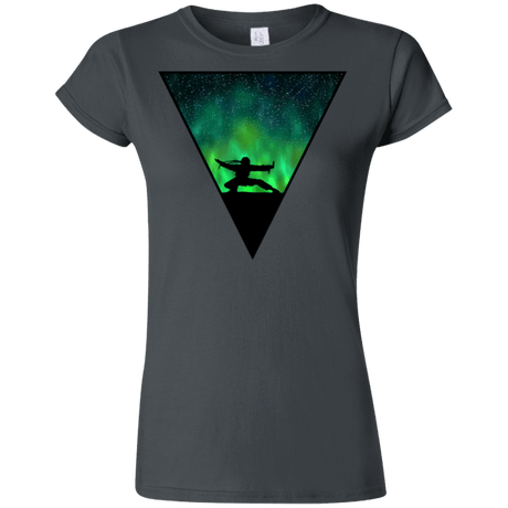 T-Shirts Charcoal / S Northern Lights Pose Junior Slimmer-Fit T-Shirt