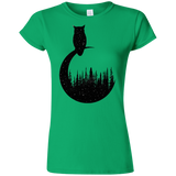 T-Shirts Irish Green / S Perched Owl Junior Slimmer-Fit T-Shirt