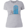 T-Shirts Heather Grey / X-Small Rose Women's Premium T-Shirt