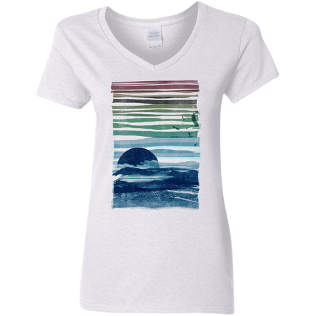 T-Shirts White / S Sea Landscape Women's V-Neck T-Shirt