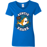 T-Shirts Royal / S Shark Family Trazo - Auntie Women's V-Neck T-Shirt