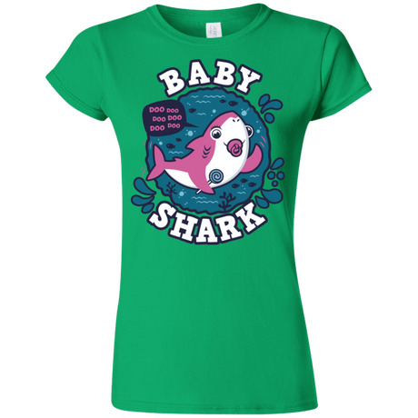 T-Shirts Irish Green / S Shark Family trazo - Baby Girl chupete Junior Slimmer-Fit T-Shirt