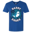 T-Shirts Royal / X-Small Shark Family trazo - Daddy Men's Premium V-Neck