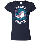 T-Shirts Navy / S Shark Family trazo - Grandma Junior Slimmer-Fit T-Shirt