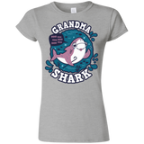 T-Shirts Sport Grey / S Shark Family trazo - Grandma Junior Slimmer-Fit T-Shirt