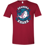 T-Shirts Cardinal Red / S Shark Family trazo - Grandma Men's Semi-Fitted Softstyle