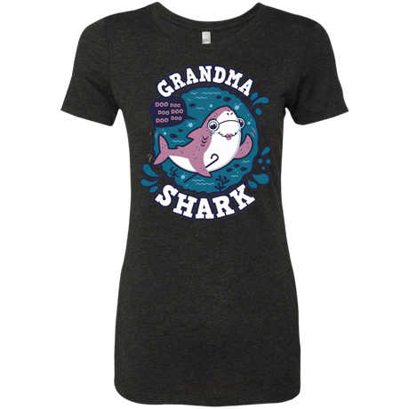 T-Shirts Vintage Black / S Shark Family trazo - Grandma Women's Triblend T-Shirt