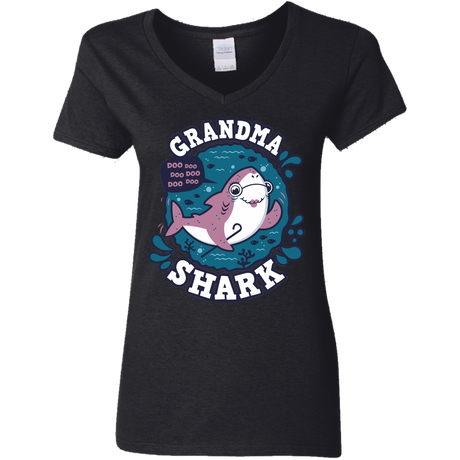 T-Shirts Black / S Shark Family trazo - Grandma Women's V-Neck T-Shirt