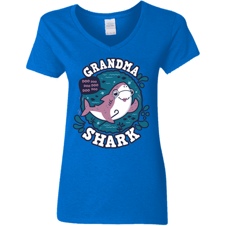 T-Shirts Royal / S Shark Family trazo - Grandma Women's V-Neck T-Shirt