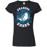 T-Shirts Black / S Shark Family trazo - Grandpa Junior Slimmer-Fit T-Shirt