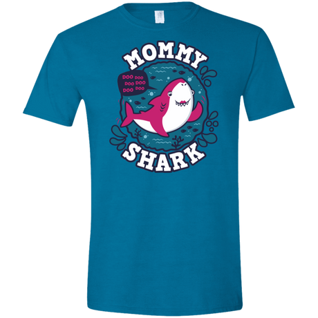 T-Shirts Antique Sapphire / S Shark Family trazo - Mommy Men's Semi-Fitted Softstyle