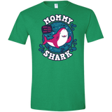 T-Shirts Heather Irish Green / S Shark Family trazo - Mommy Men's Semi-Fitted Softstyle