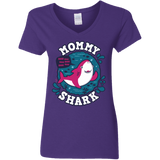 T-Shirts Purple / S Shark Family trazo - Mommy Women's V-Neck T-Shirt