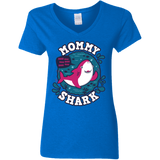 T-Shirts Royal / S Shark Family trazo - Mommy Women's V-Neck T-Shirt