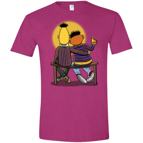 T-Shirts Antique Heliconia / S Sunset Street Men's Semi-Fitted Softstyle