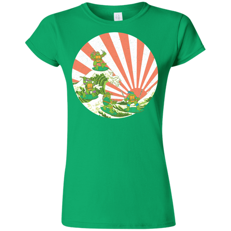 T-Shirts Irish Green / S The Great Wave Off Cowabunga Junior Slimmer-Fit T-Shirt