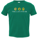 T-Shirts Kelly / 2T There Is Life After 5PM Toddler Premium T-Shirt