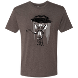 T-Shirts Macchiato / Small Umbrella Banksy Men's Triblend T-Shirt