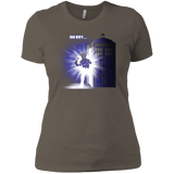 T-Shirts Warm Grey / X-Small Who is Doctor Beckett Women's Premium T-Shirt