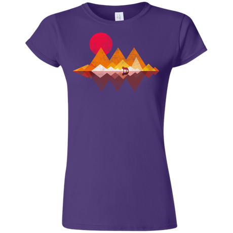 T-Shirts Purple / S Wolflands Junior Slimmer-Fit T-Shirt